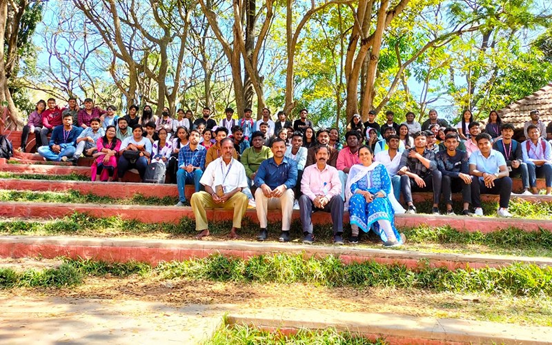 BCOM Students visited Janapada Loka 6