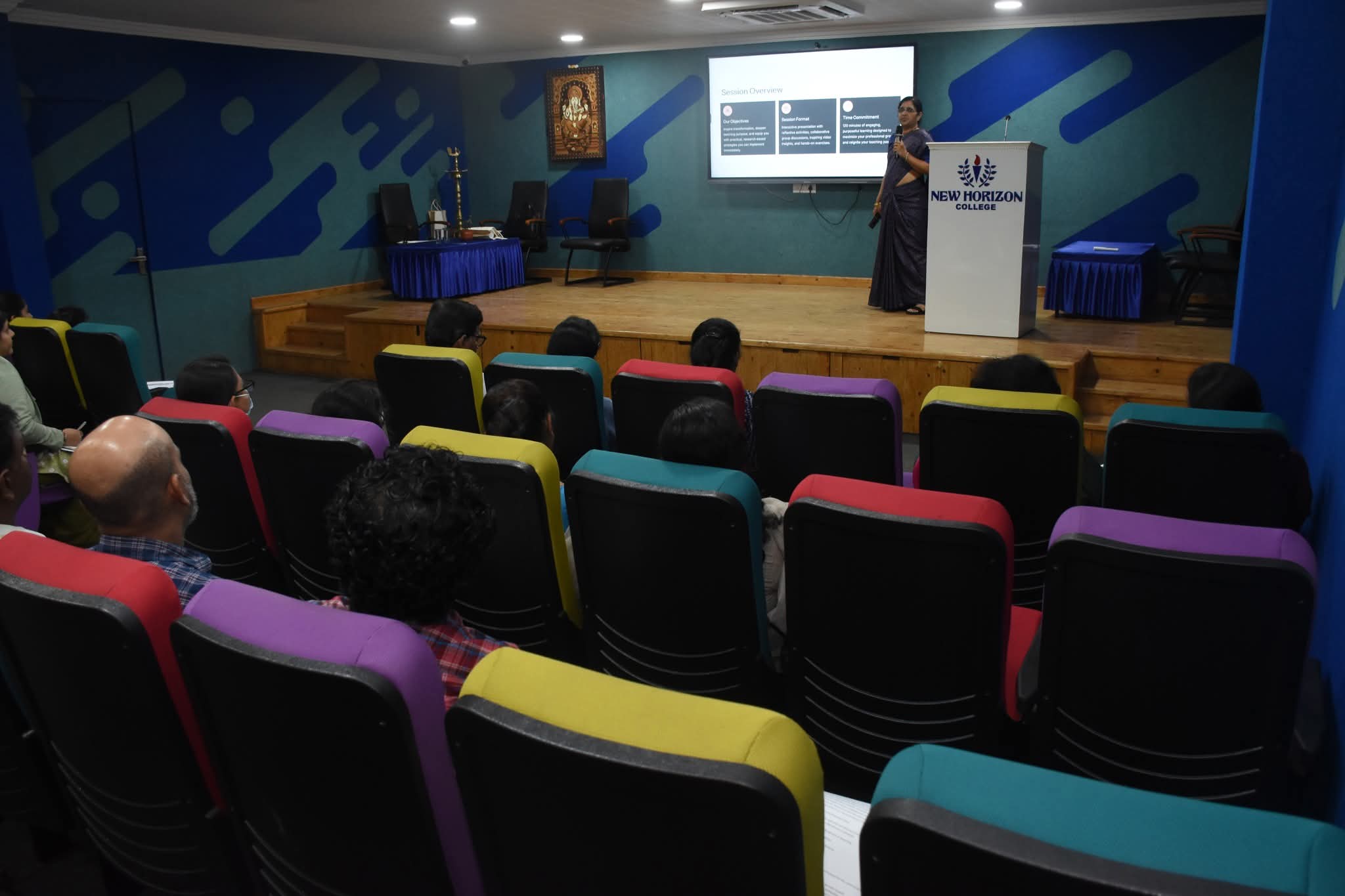 Workshop on Innovation and Design Thinking (2)