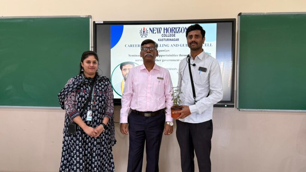 Career Opportunities (3)