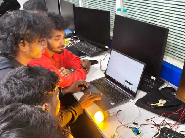 WhatsApp Image 2026 03 09 at 21.11.20