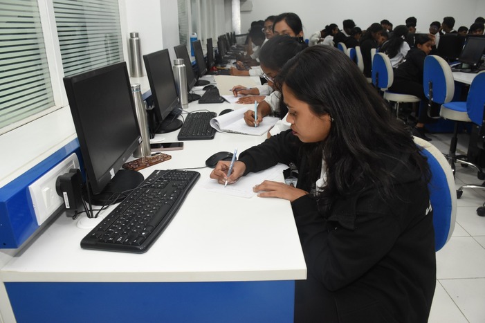 WhatsApp Image 2026 03 17 at 16.51.13 (1)