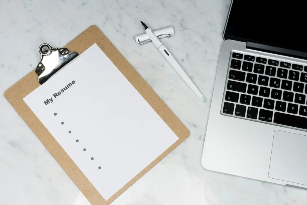 How to Write Experience in a Resume: Key Tips